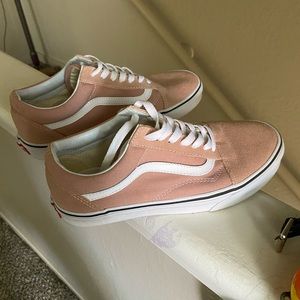 Women’s Vans 7.5